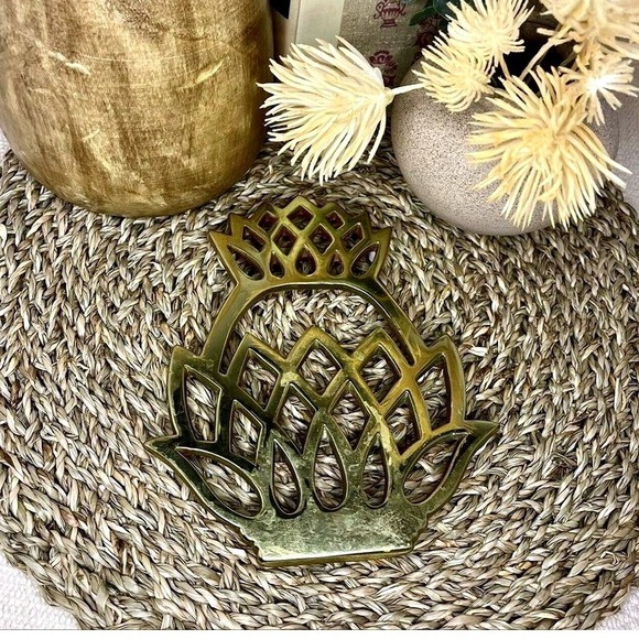 Brass Pineapple Trivet - Picture 5 of 6